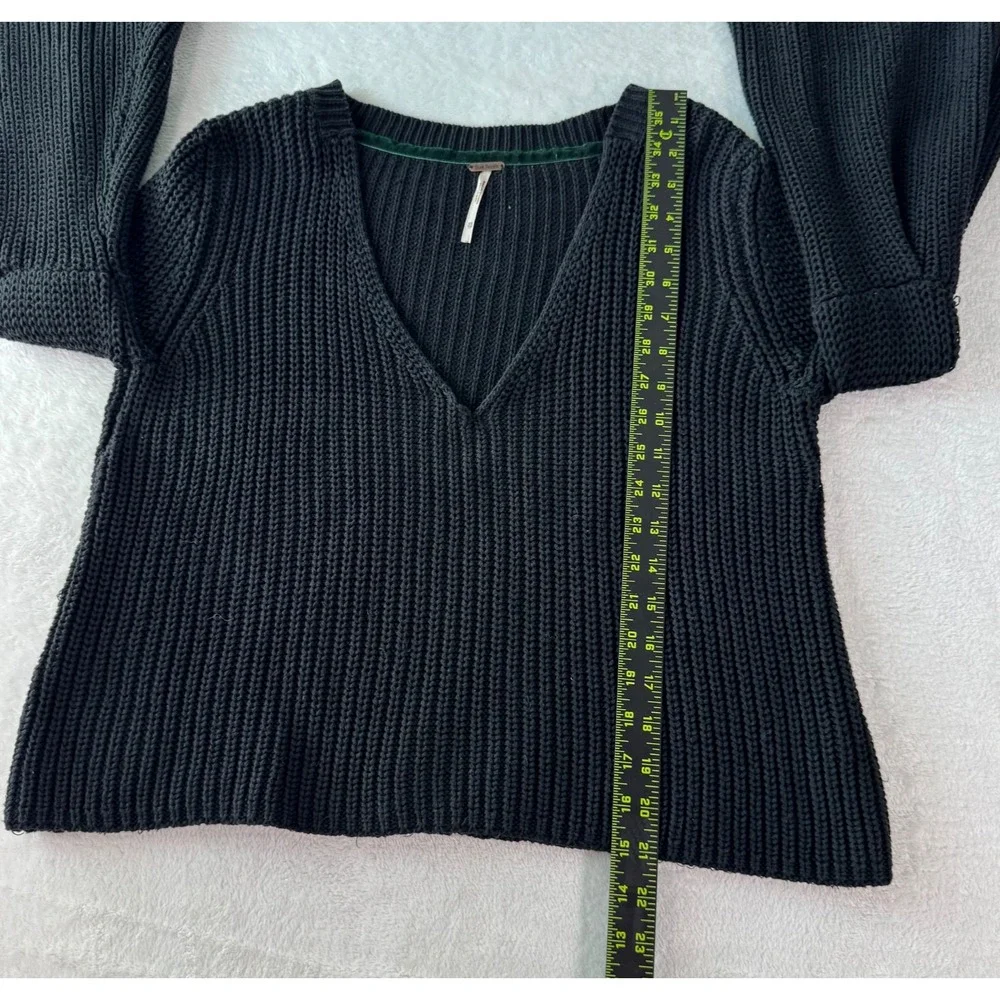 Free People Sweater Women XS Damsel Rib‎ Knit V-neck Bell Sleeve Sweater Black